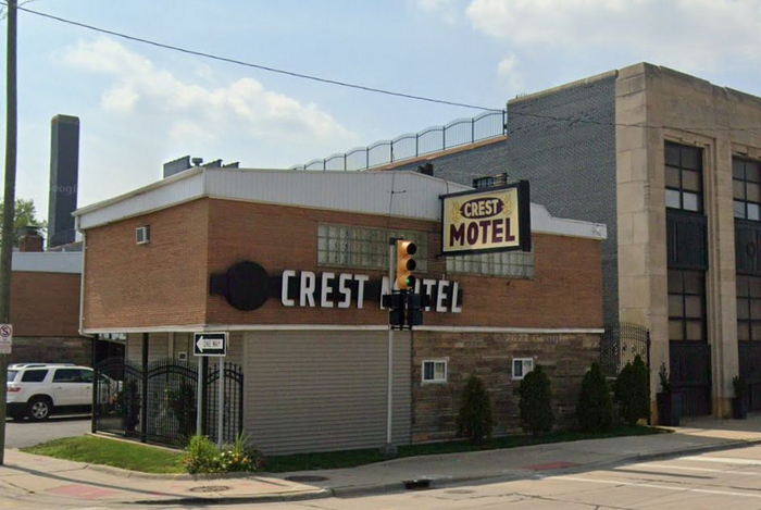 Crest Motel - Web Listing (newer photo)